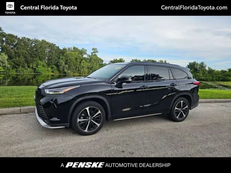 2022 Toyota Highlander XSE photo 1