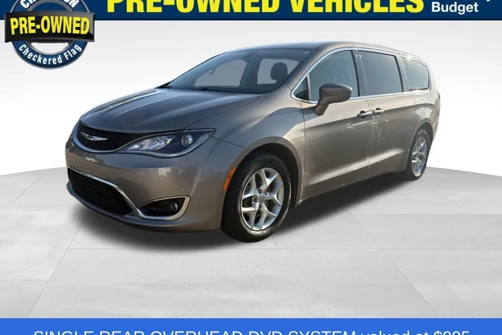 2018 Chrysler Pacifica Touring Plus photo 1