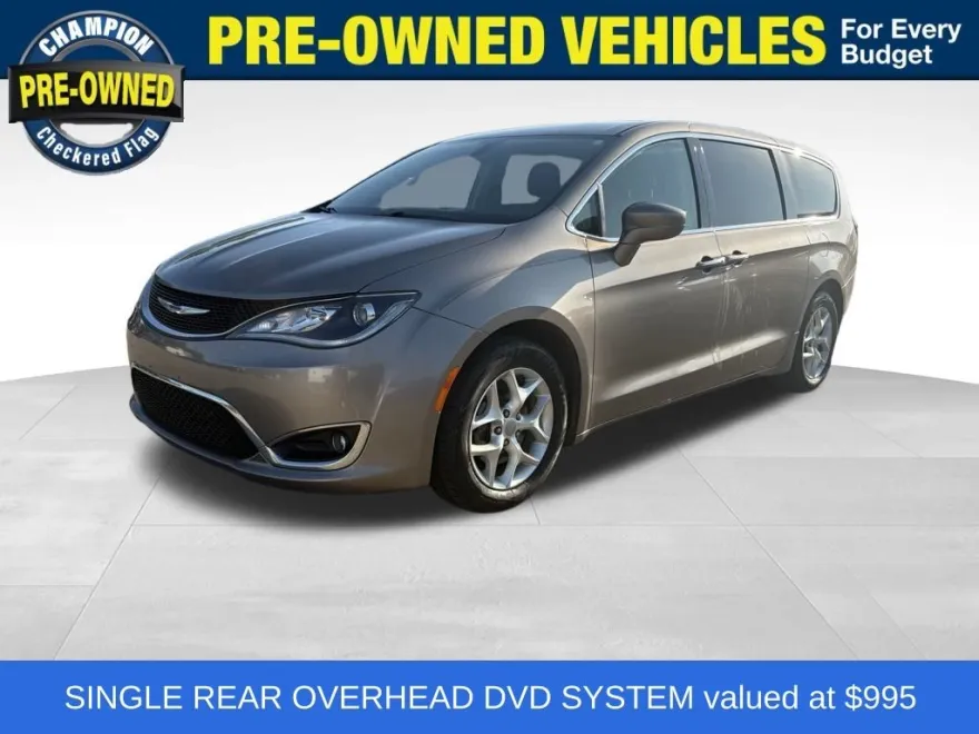 2018 Chrysler Pacifica Touring Plus photo 1