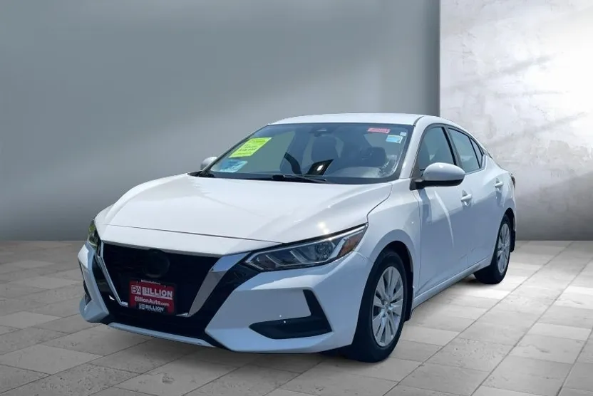 2022 Nissan Sentra S photo 1