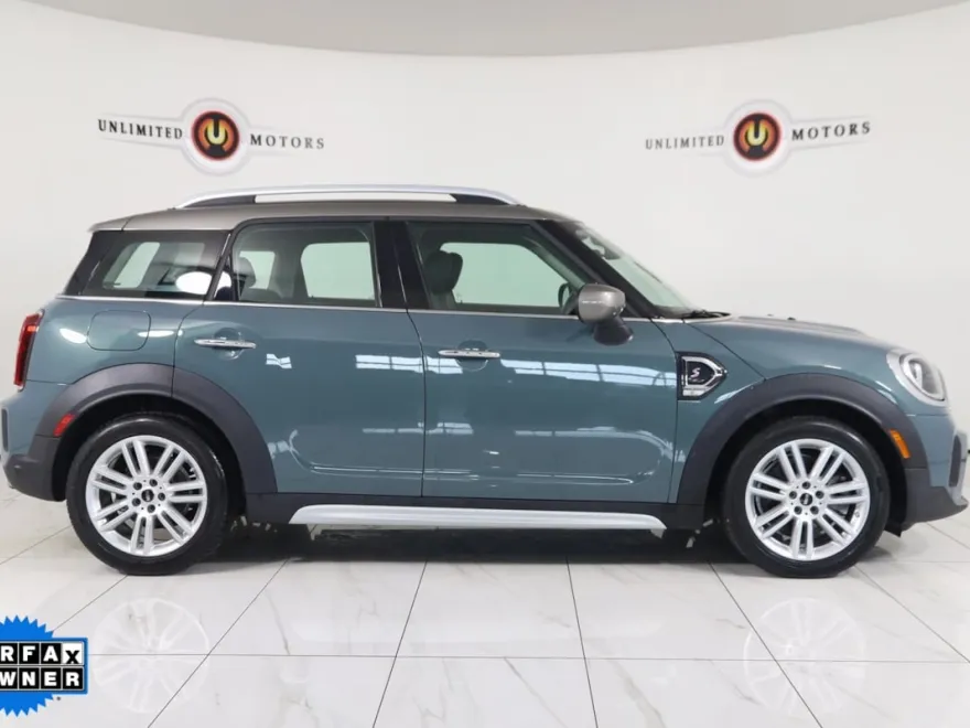 2023 Mini Countryman Signature photo 1