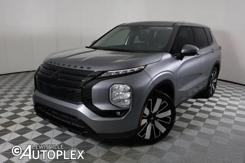 2022 Mitsubishi Outlander SE photo 1