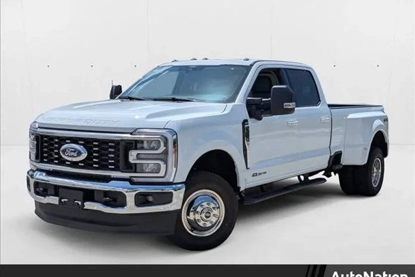 2026 Ford F-350 XLT photo 1