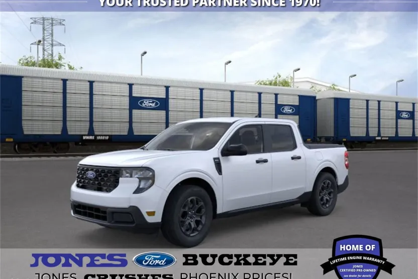 2025 Ford Maverick XLT photo 1