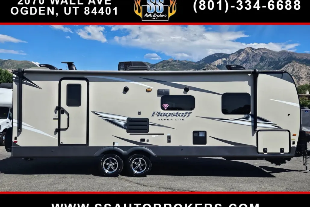 2021 Forest River Flagstaff Lite Weight Trailers photo 1