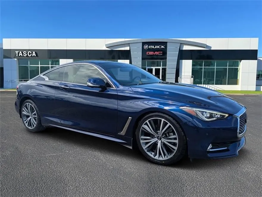 2022 Infiniti Q60 Luxe photo 1