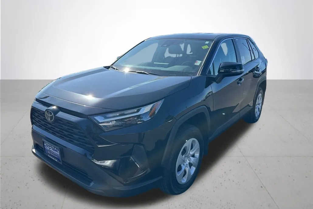 2025 Toyota RAV4 LE photo 1