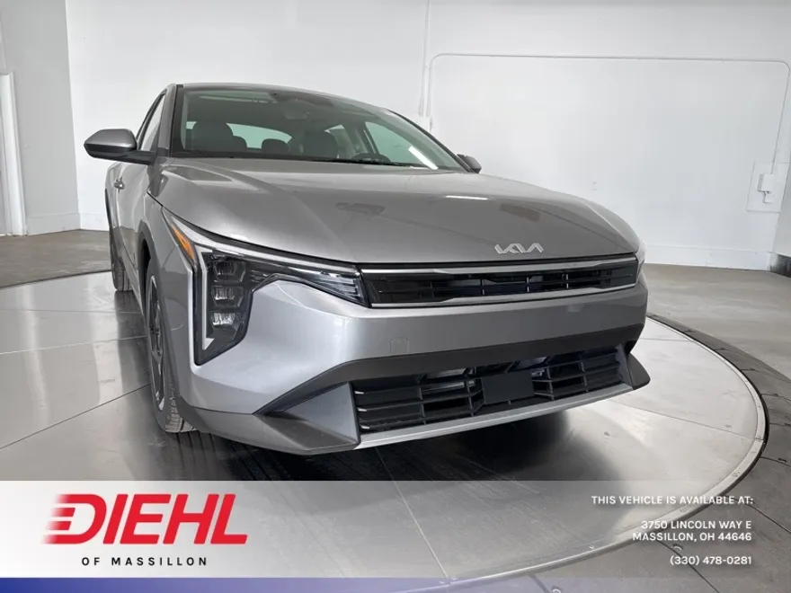 2025 Kia K4 EX photo 1