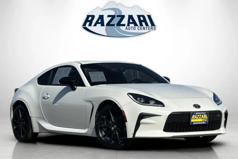 2022 Toyota GR86 Premium photo 1