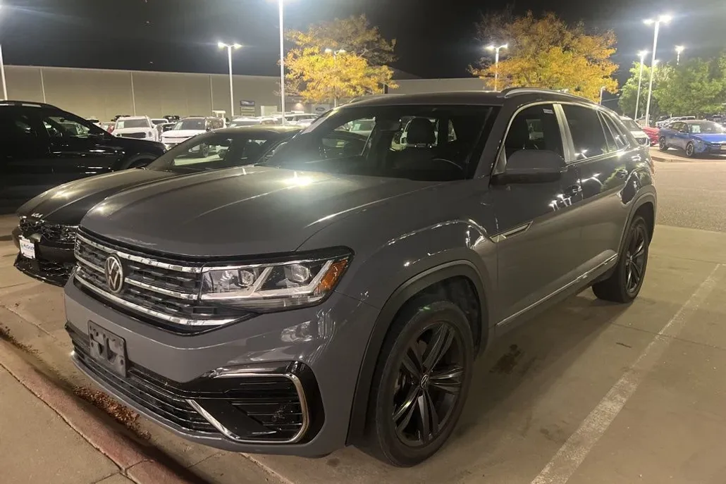 2020 Volkswagen Atlas Cross Sport V6 SE Technology photo 1