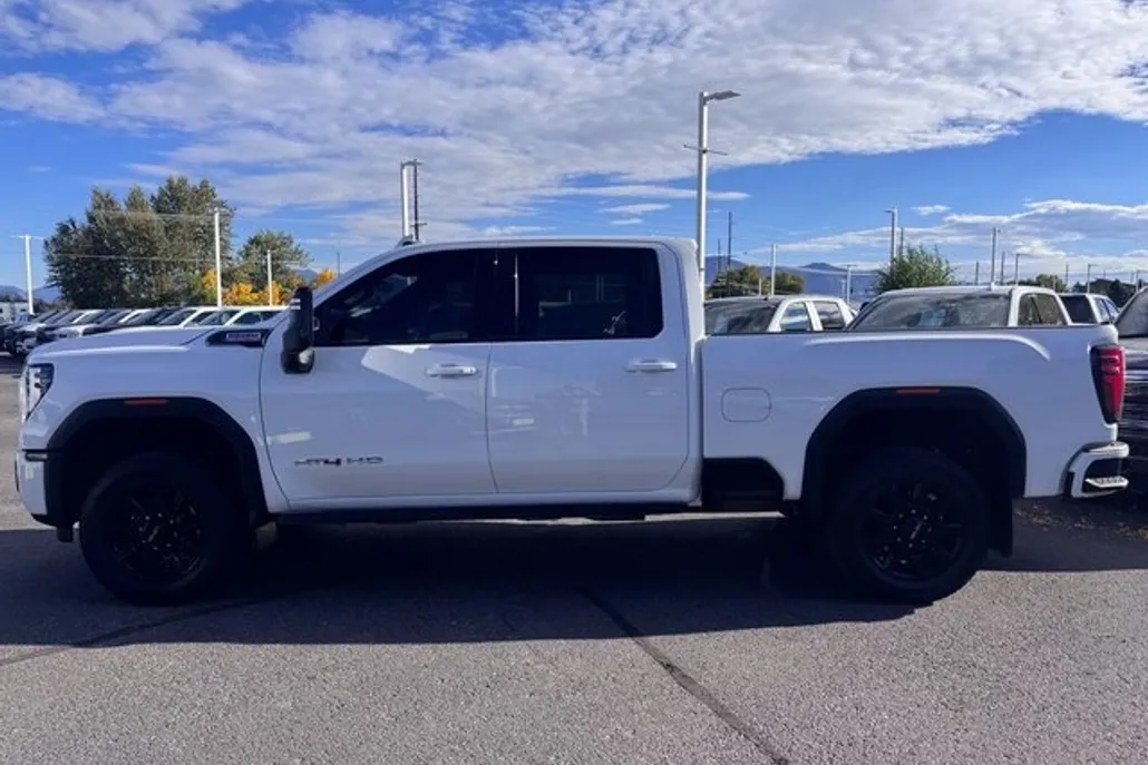 2025 Gmc Sierra HD AT4 photo 1