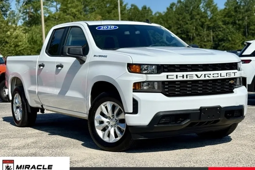 2020 Chevrolet Silverado 1500 Custom photo 1