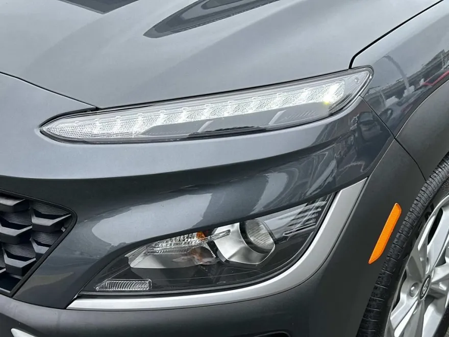 2023 Hyundai Kona SEL photo 1