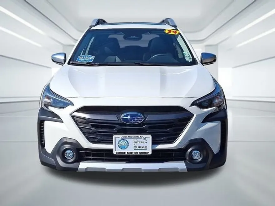 2024 Subaru Outback Touring XT photo 1