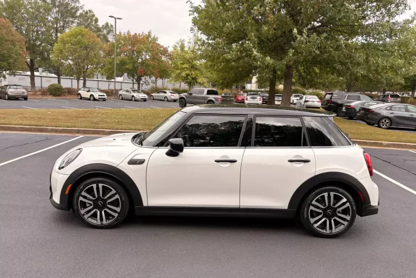 2024 Mini Cooper 4 Door Hardtop S photo 1