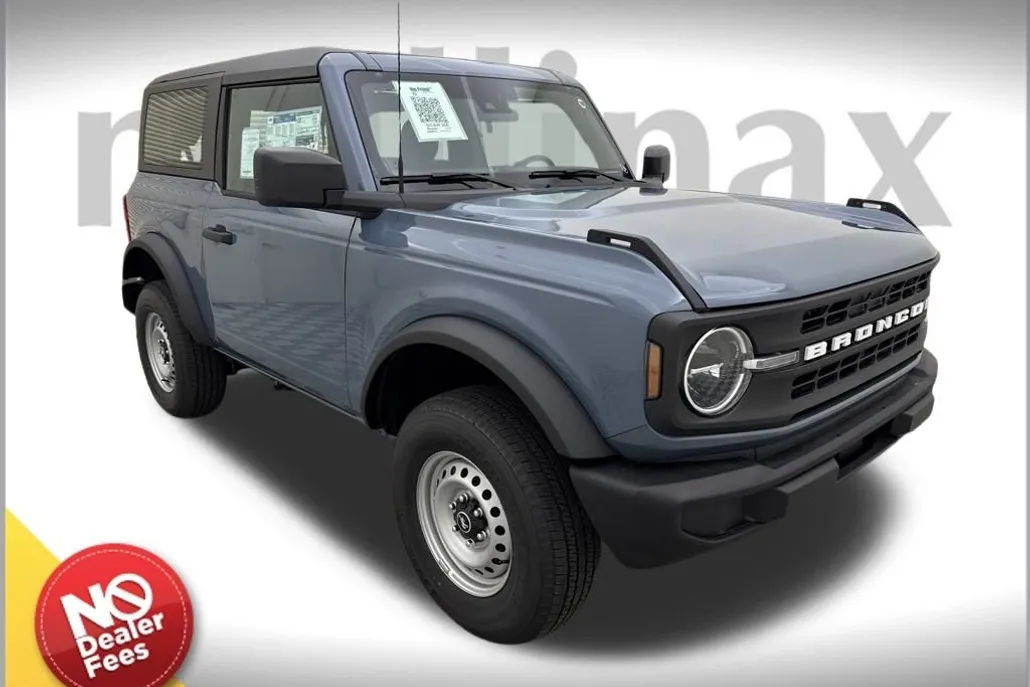 2025 Ford Bronco Base photo 1
