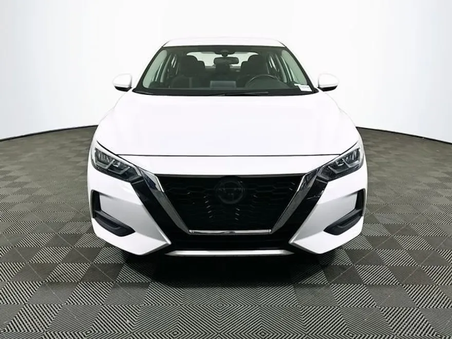 2021 Nissan Sentra SV photo 1