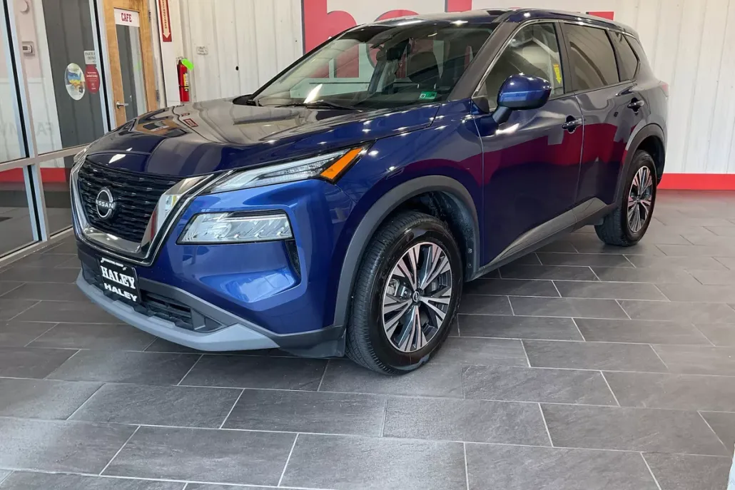 2023 Nissan Rogue SV photo 1