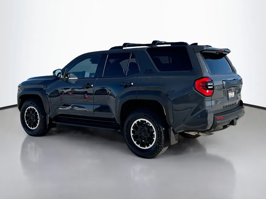 2025 Toyota 4Runner TRD Off-Road photo 1