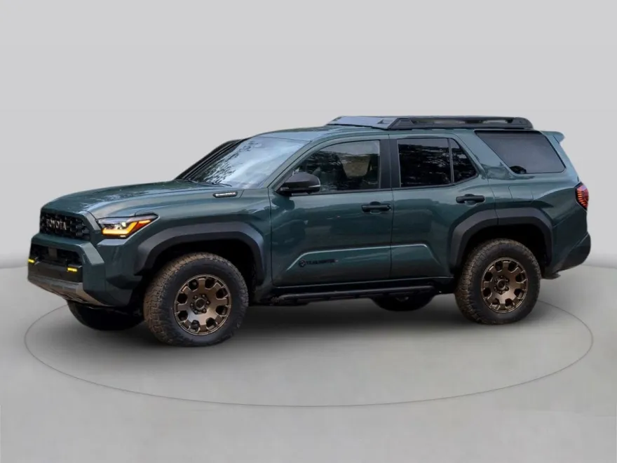2025 Toyota 4Runner photo 1