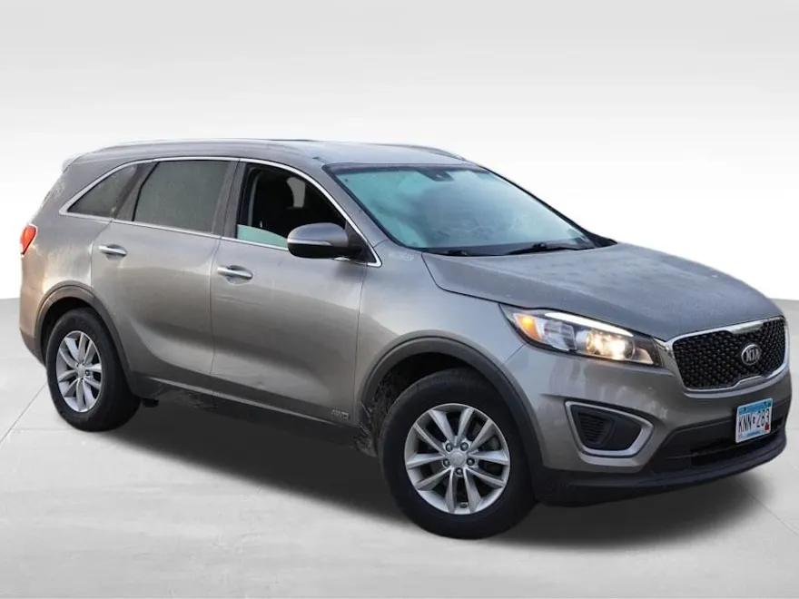 2016 Kia Sorento LX photo 1