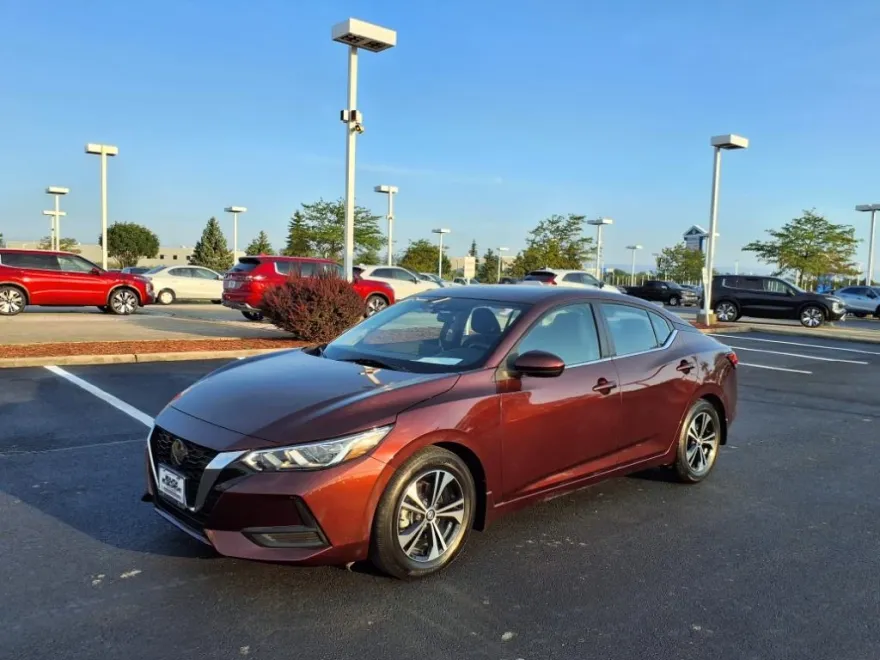 2022 Nissan Sentra SV photo 1