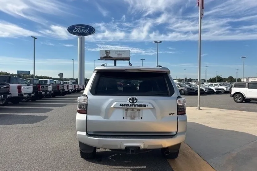 2019 Toyota 4Runner SR5 Premium photo 1