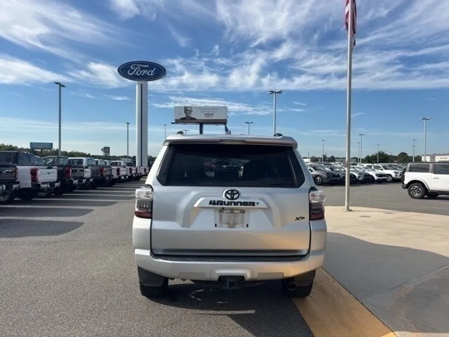 2019 Toyota 4Runner SR5 Premium photo 1