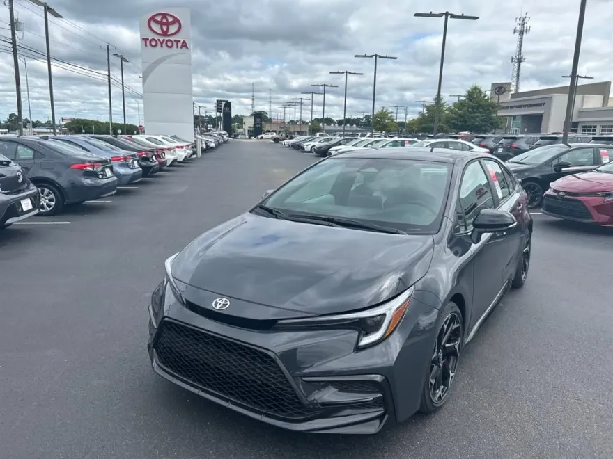 2025 Toyota Corolla SE photo 1