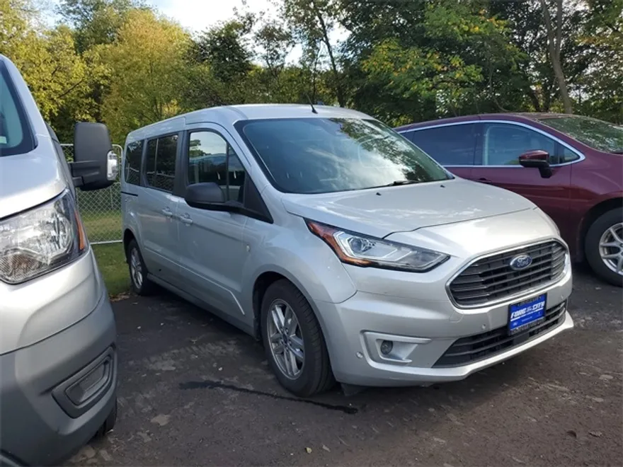 2019 Ford Transit Connect XLT photo 1