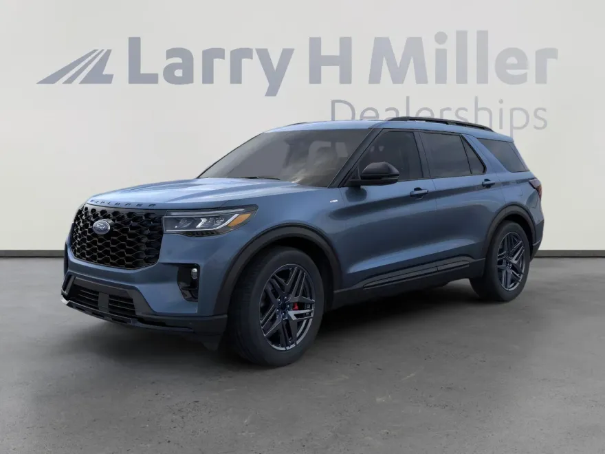 2025 Ford Explorer ST-Line photo 1