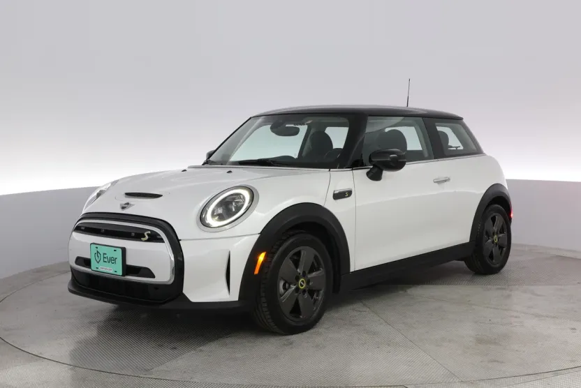 2024 Mini Cooper SE Signature photo 1