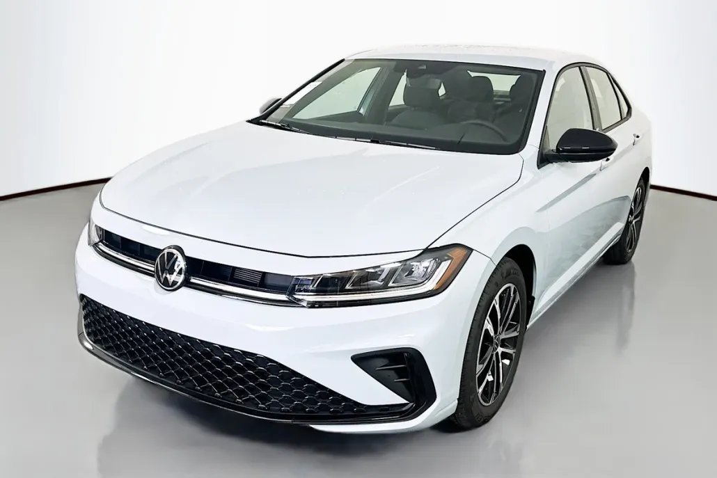 2025 Volkswagen Jetta Sport photo 1