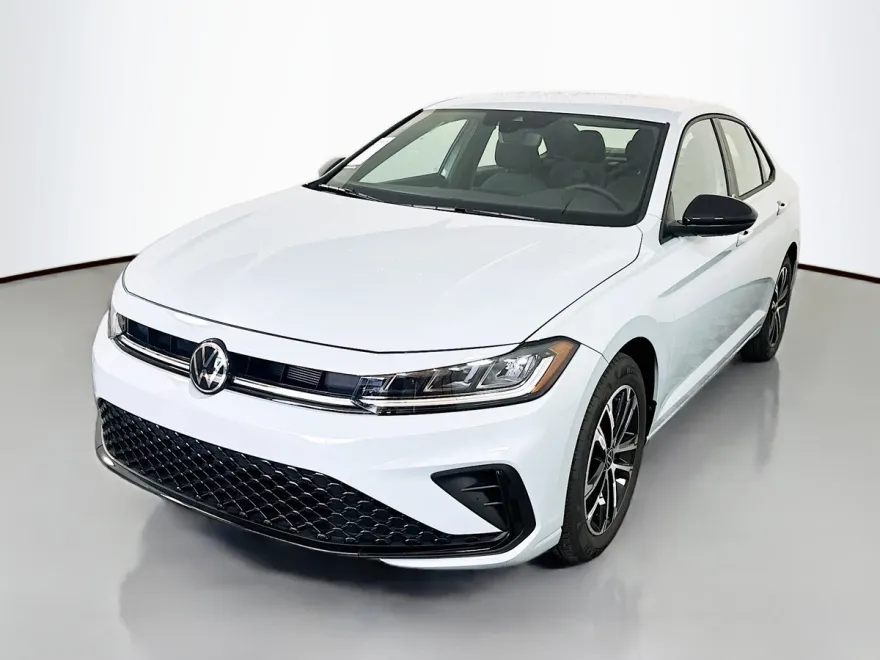 2025 Volkswagen Jetta Sport photo 1