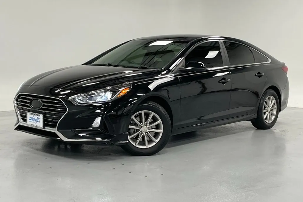 2018 Hyundai Sonata SE photo 1