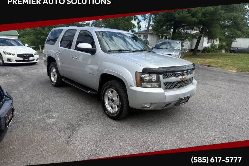2010 Chevrolet Tahoe LT photo 1