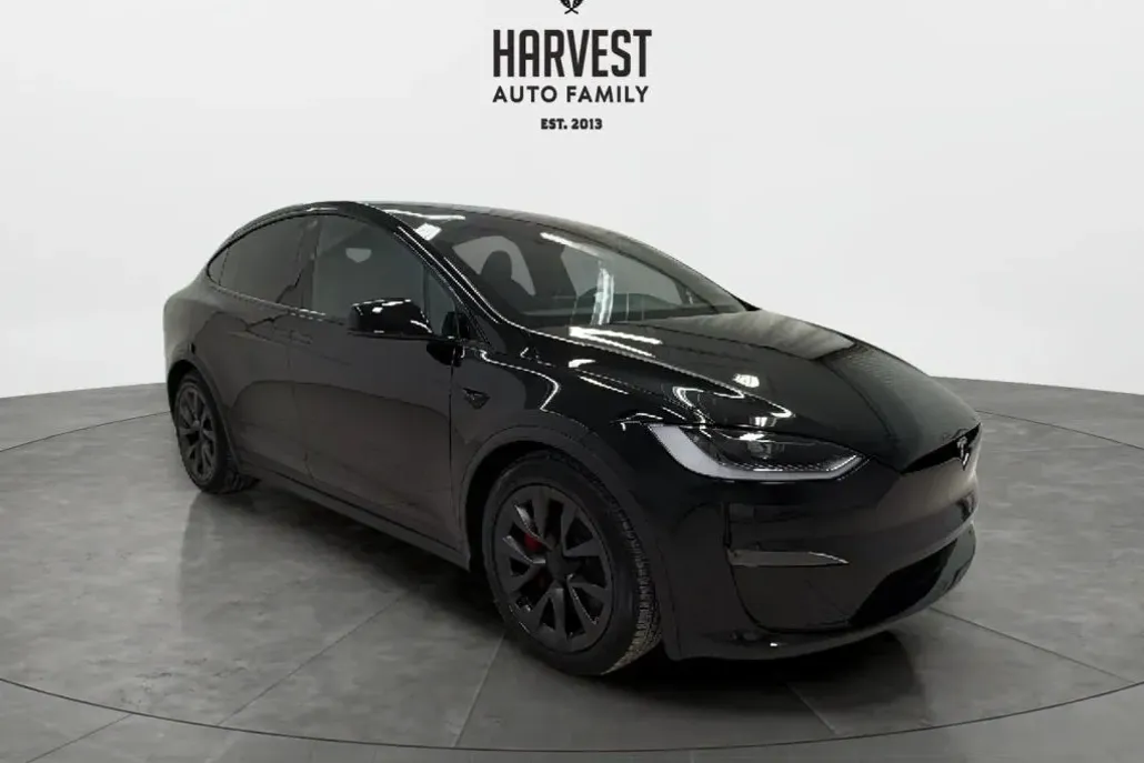 2024 Tesla Model X Plaid photo 1