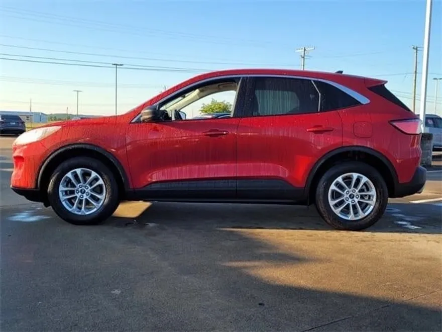2022 Ford Escape SE photo 1