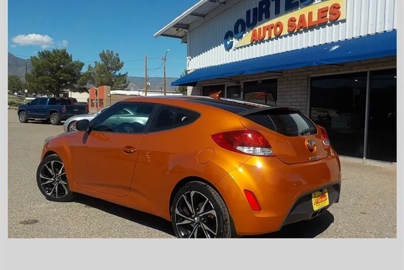 2012 Hyundai Veloster photo 1