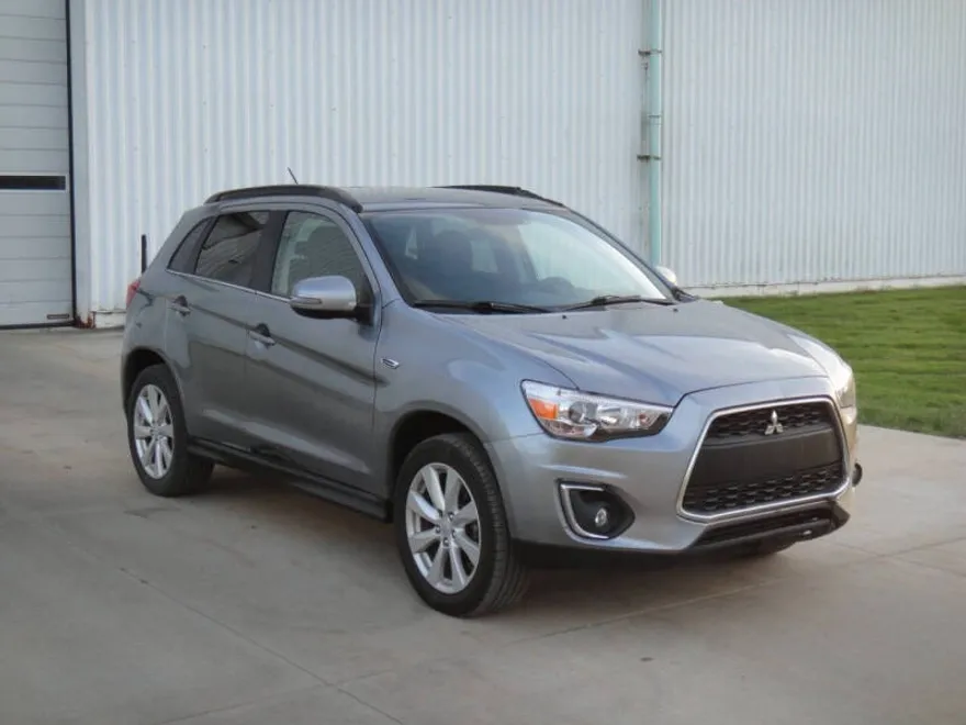 2015 Mitsubishi Outlander Sport SEL GT photo 1