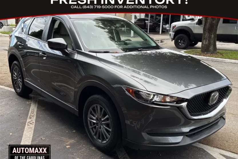 2017 Mazda CX-5 Touring photo 1