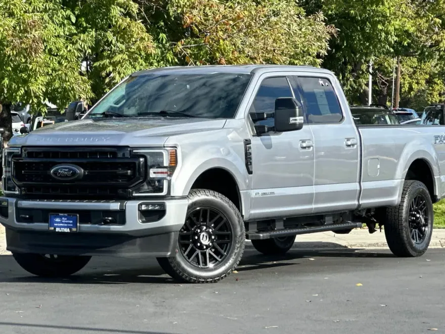 2021 Ford F-350 Lariat photo 1
