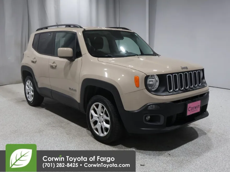 2016 Jeep Renegade Latitude photo 1
