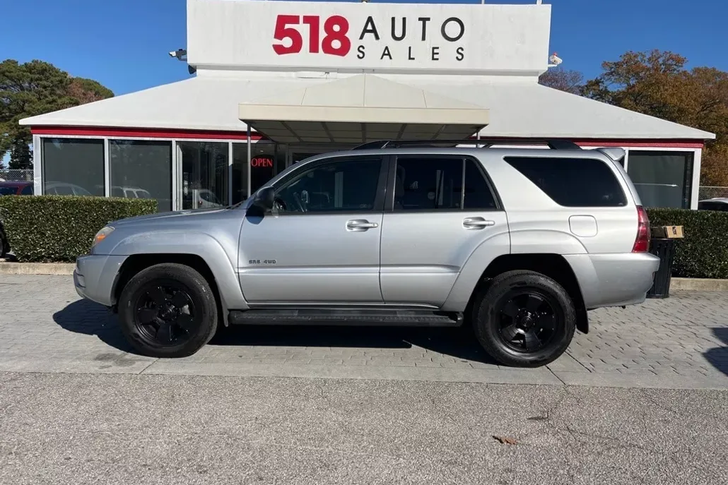 2004 Toyota 4Runner SR5 photo 1
