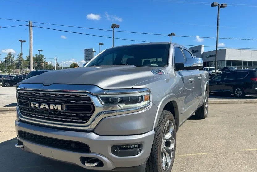 2020 Ram 1500 Limited photo 1