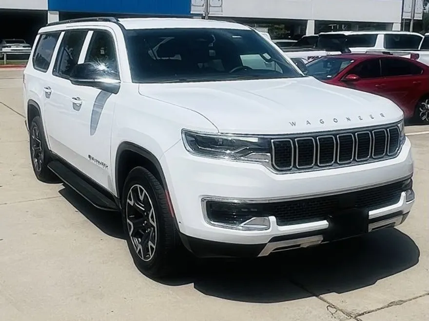 2024 Jeep Wagoneer L Series III photo 1