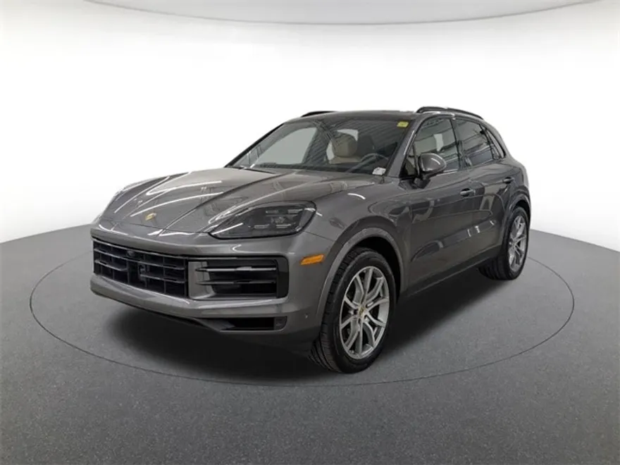 2024 Porsche Cayenne photo 1