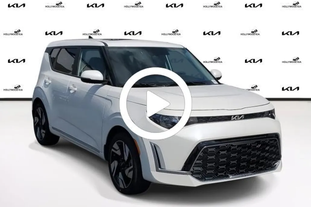 2025 Kia Soul GT-Line photo 1