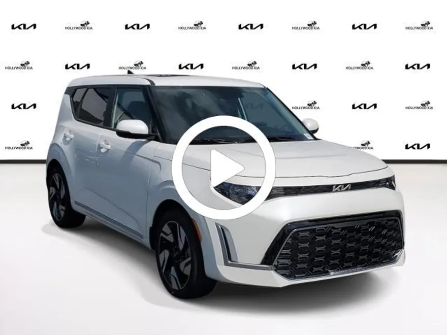 2025 Kia Soul GT-Line photo 1