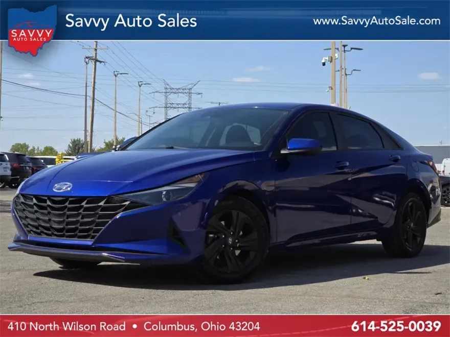 2022 Hyundai Elantra SEL photo 1